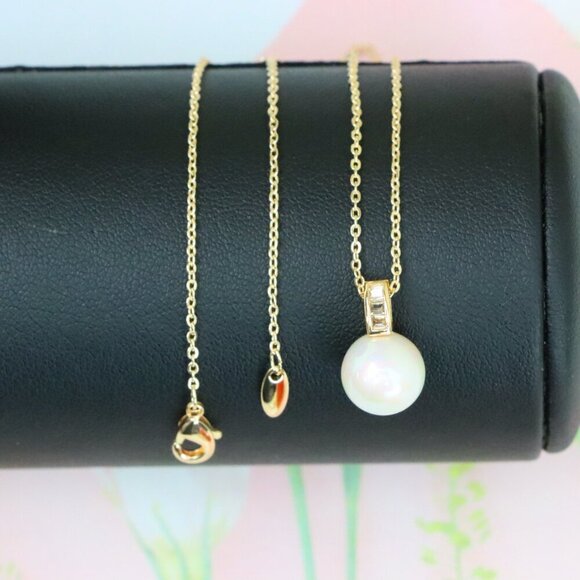 "Rose Gold Necklace with Classic Pearl Pendant and Crystal Detail, XPNL1886 - Picture 7 of 12